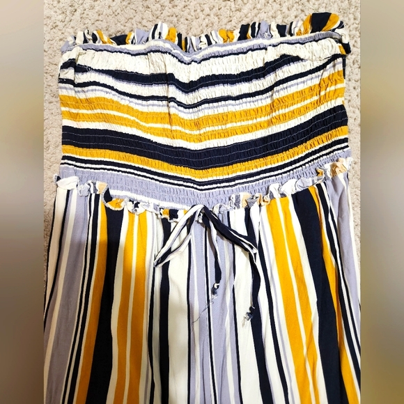 Strapless Striped Playsuit - Picture 2 of 2